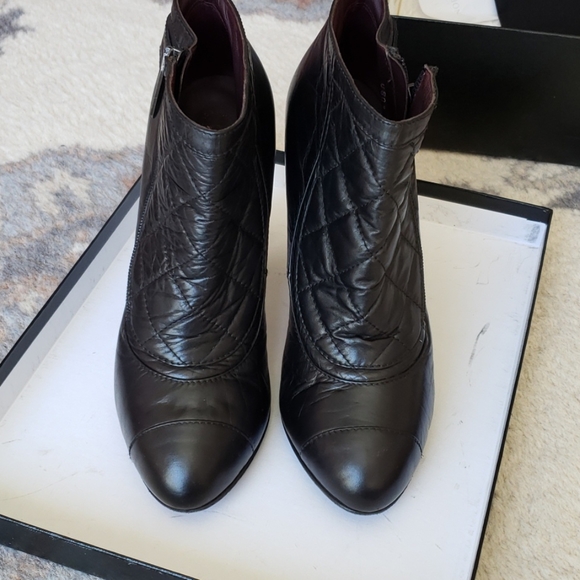 Chanel Boots Black 4inch Hill Leather size 40EU
